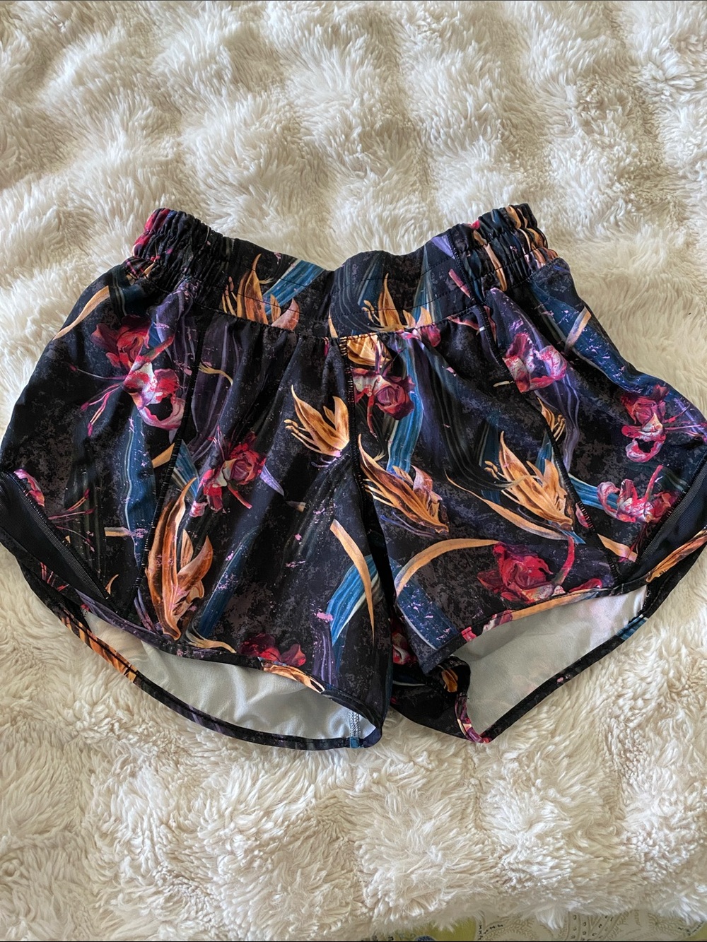 Lululemon athletic shorts 4